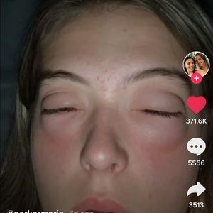 Meet your Posher, Derrick